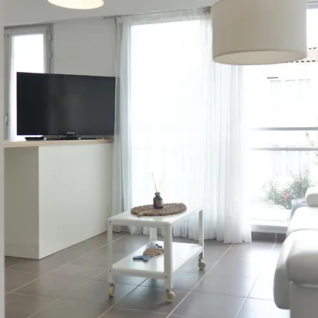 Proche Quartier Des Presidents - 2 Personnes