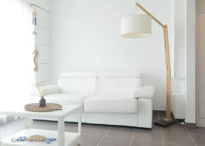 Proche Quartier Des Presidents - 2 Personnes *